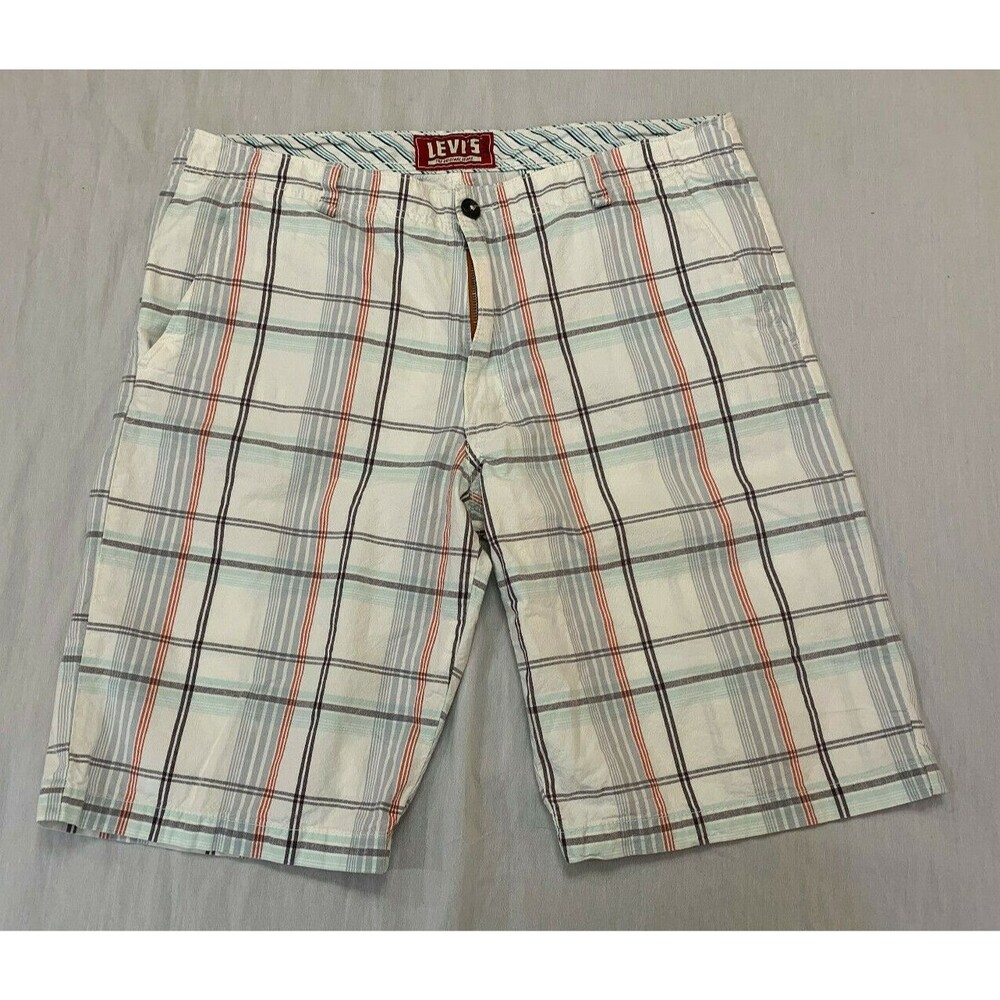 LEVIS MENS COTTON SHORTS SIZE 38